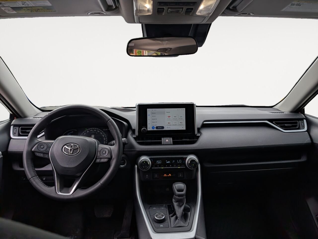 Toyota RAV4 Hybride XLE/AWD/SIÈGES CHAUFFANTS/VOLANT CHAUFFANT/TOIT OUVRANT/BLUETOOTH/AC BIZONE 2023 Rouge Sherbrooke - photo #15