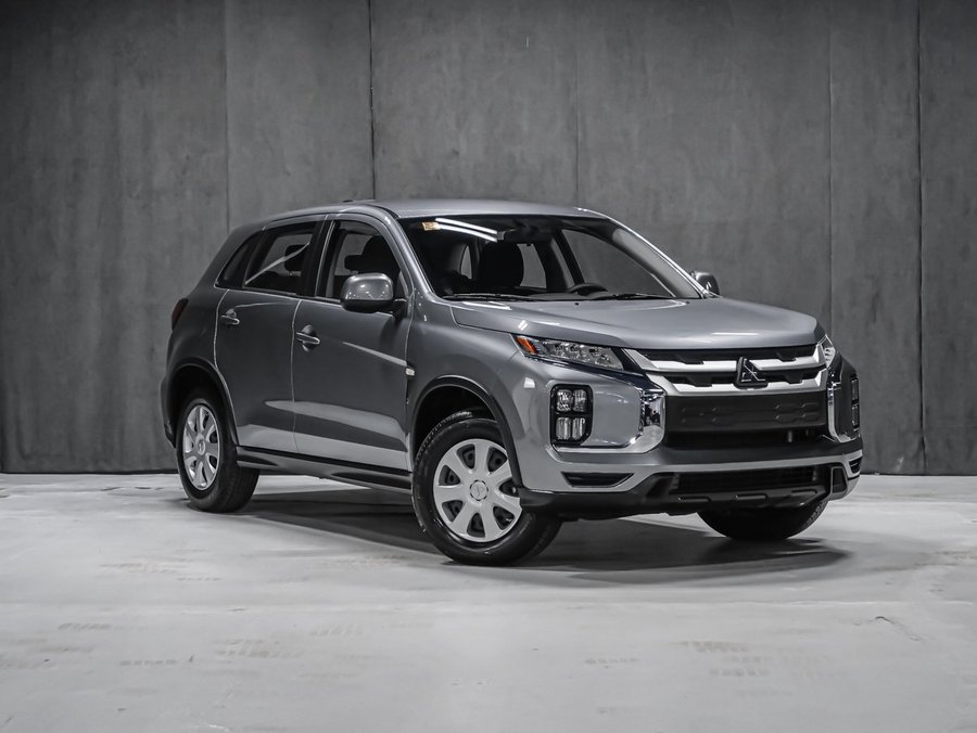 2025 Mitsubishi RVR ES Grey