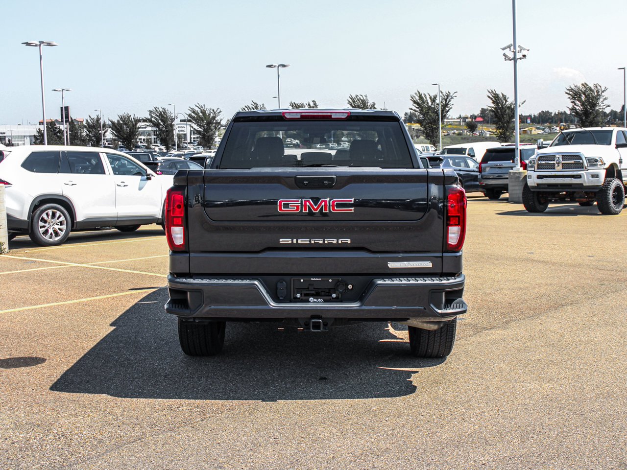 2024 GMC Sierra 1500 4WD Crew Cab 147 Elevation Black Sherwood Park - photo #6
