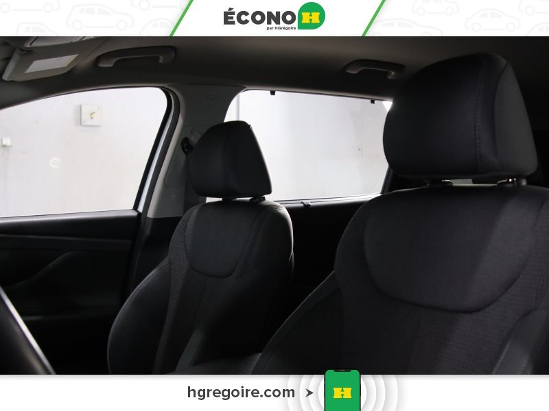 2020 Hyundai Santa Fe White Saint-Eustache - photo #17