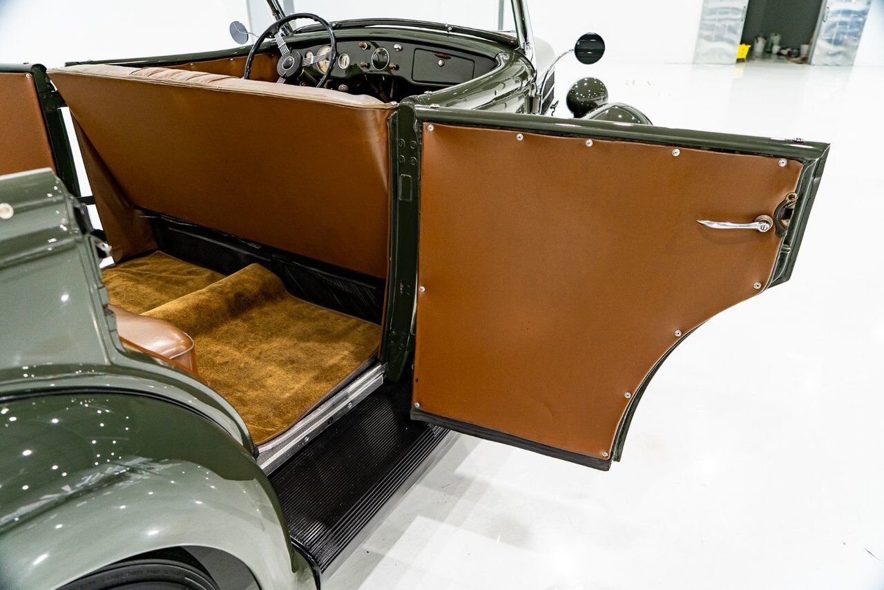 Ford Model 48 Phaeton PRIX EN USD | Beautifully presented in original condition 1936 Vert Montréal - photo #68