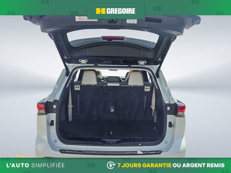 2024 Toyota Highlander White Saint-Eustache - photo #25