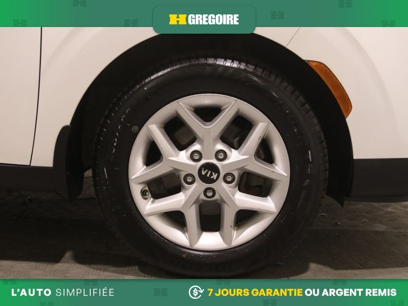 2021 Kia Soul White Saint-Eustache - photo #30