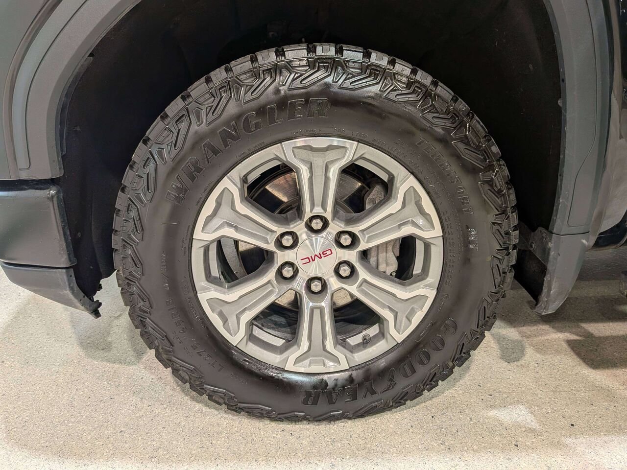 2024 GMC Sierra 1500 4WD Crew Cab 157" Pro Black Val-David - photo #33