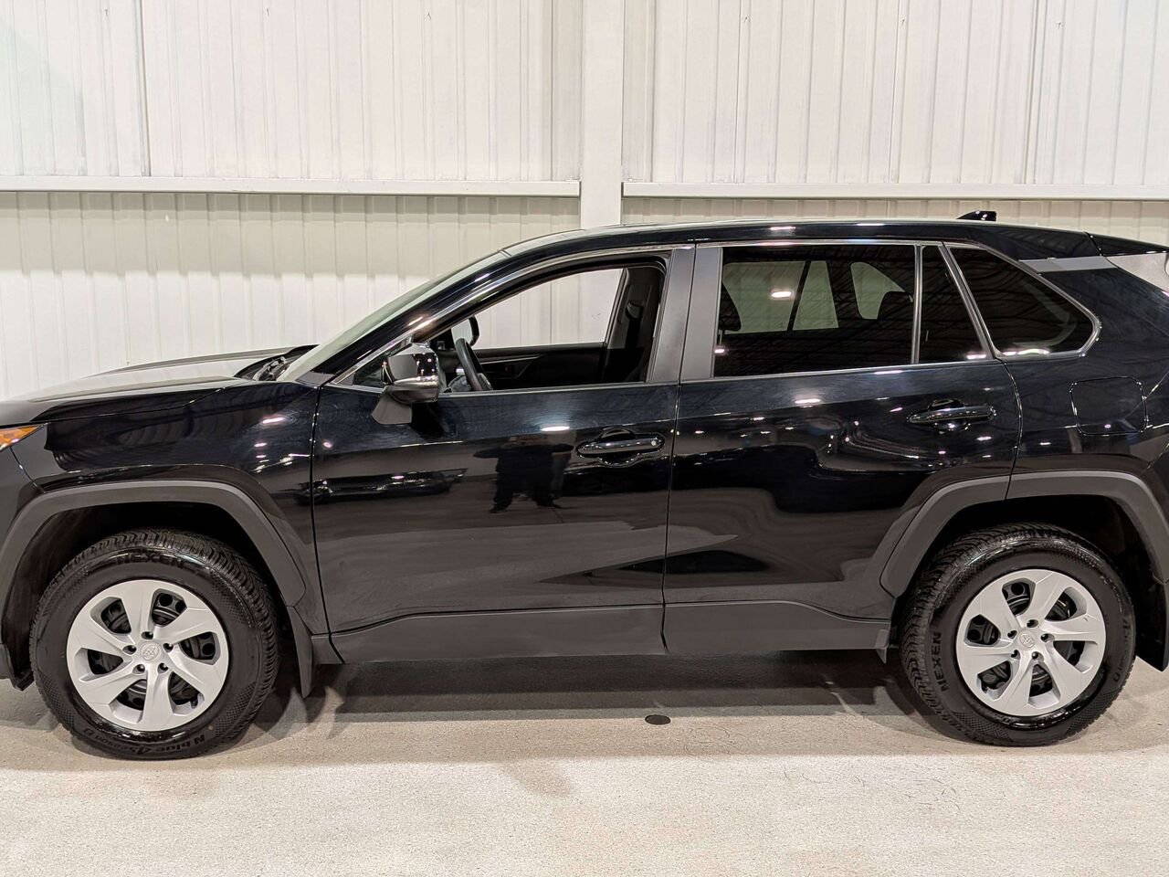 2024 Toyota RAV4 LE AWD Black Val-David - photo #4