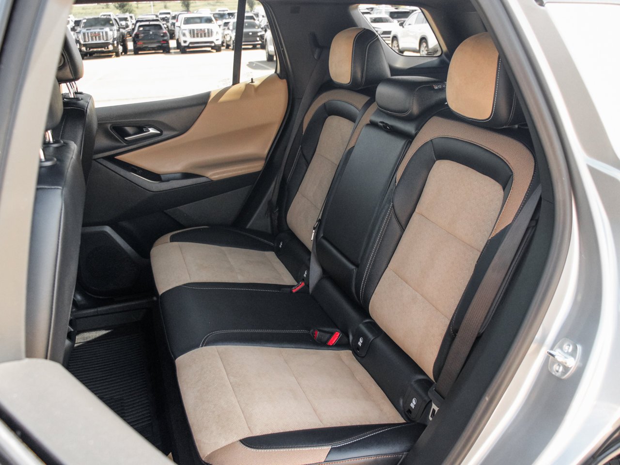 2026 Chevrolet Equinox AWD 4dr ACTIV Grey Sherwood Park - photo #31