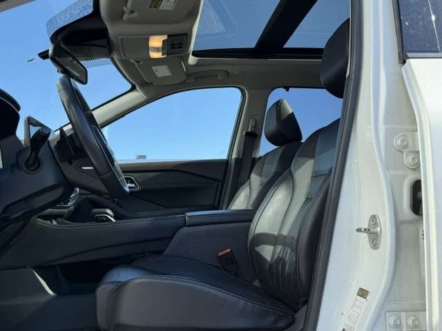 2023 Nissan Rogue White Saint-Basile-le-Grand - photo #5