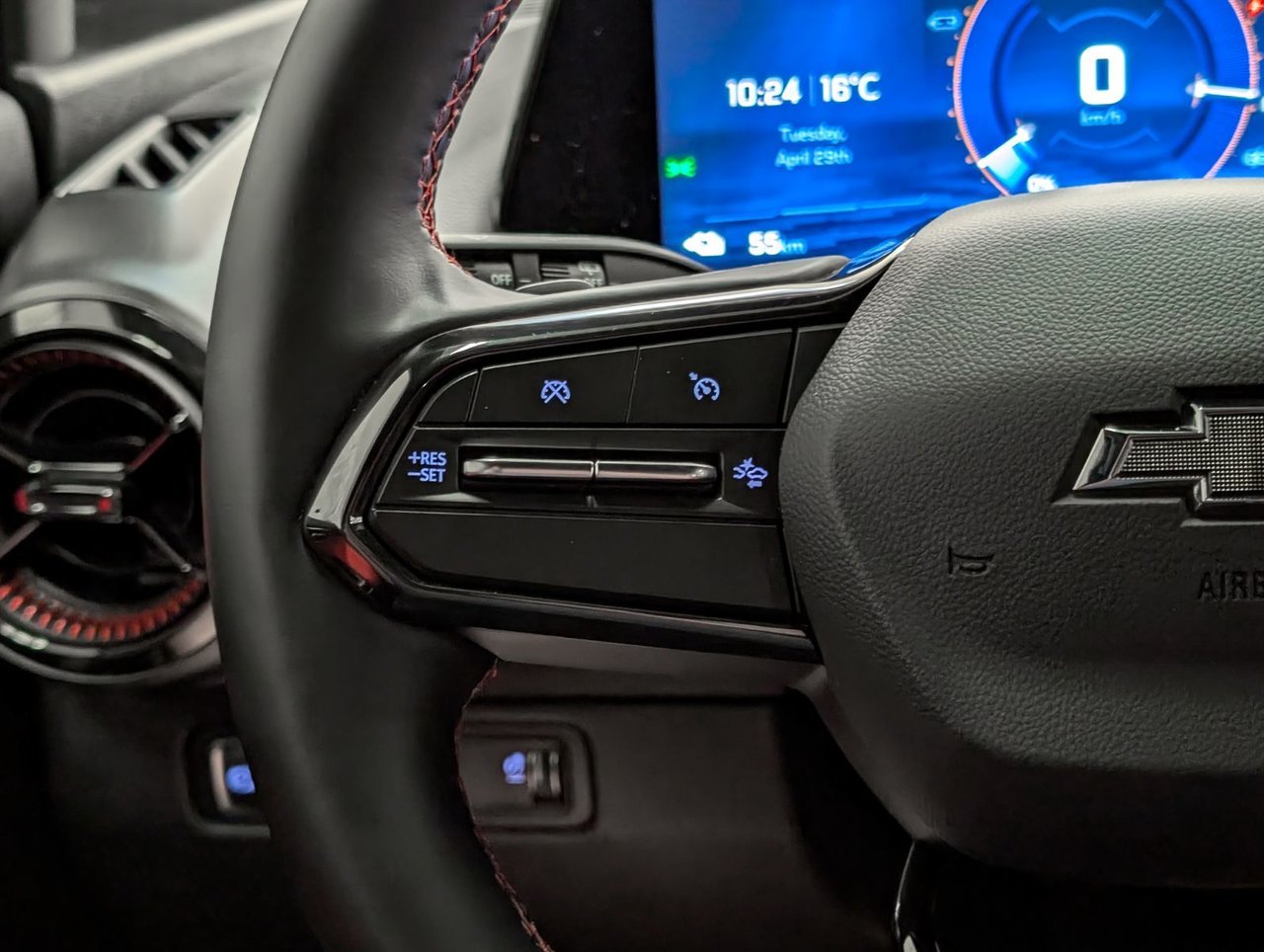 2025 Chevrolet Equinox EV RS Saint-Eustache - photo #16