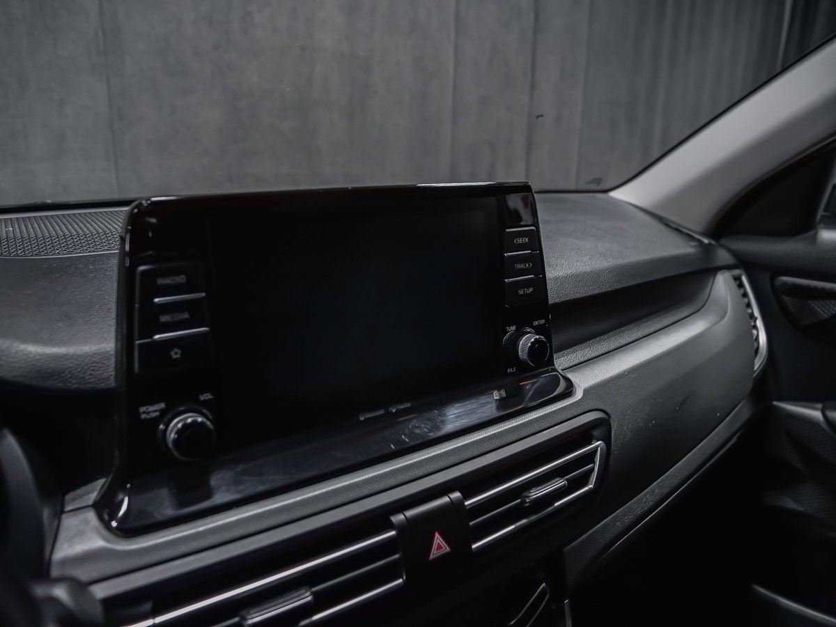 2022 Kia Seltos LX Black Montreal - photo #10