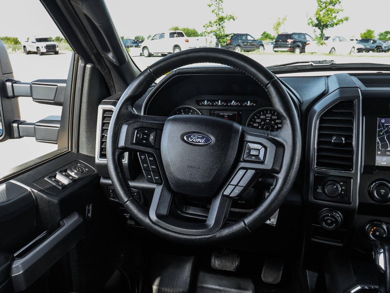 2020 Ford F-150 XLT 4WD SuperCrew 5.5' Box Blue Sherwood Park - photo #17
