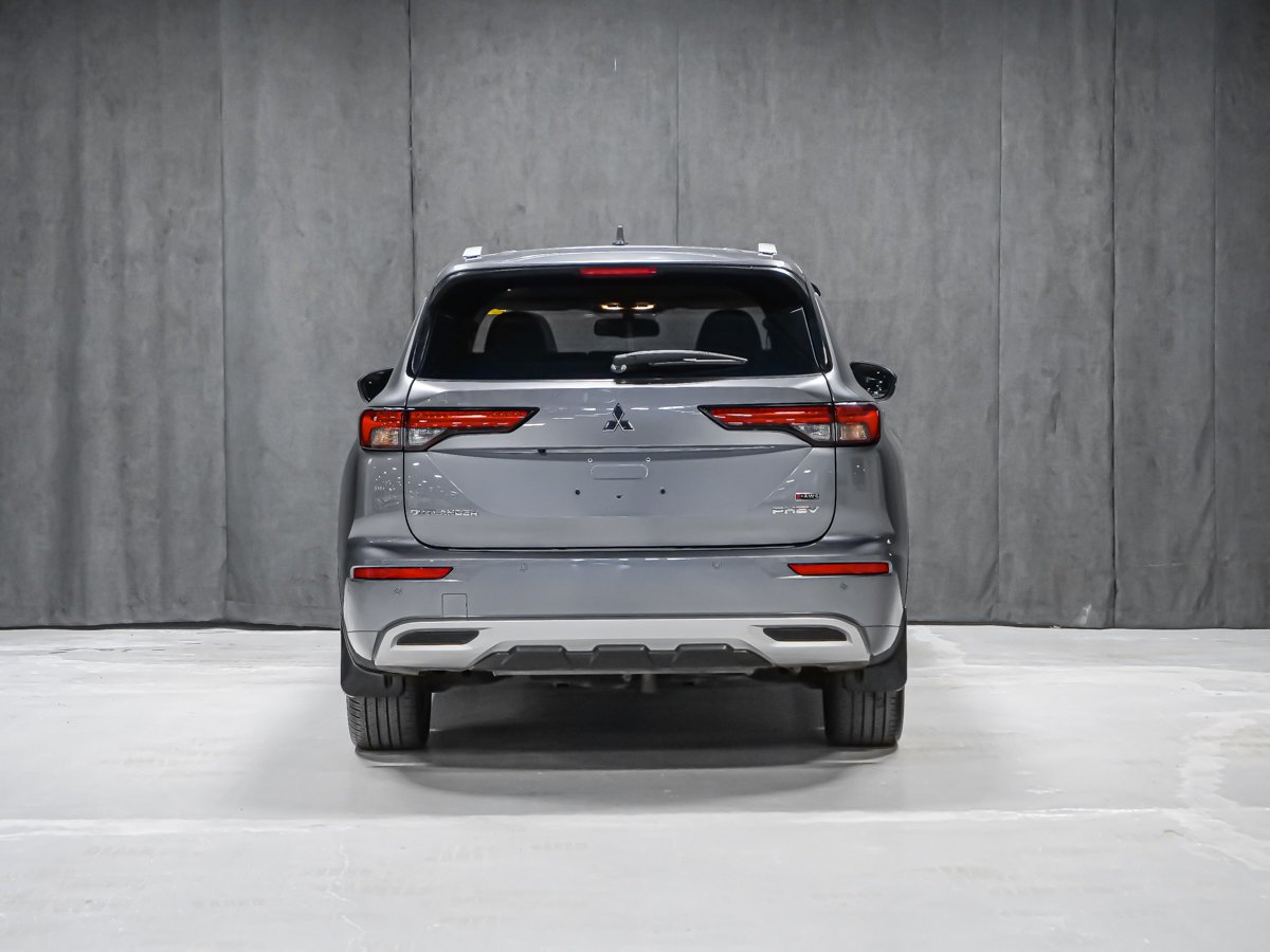 Mitsubishi Outlander PHEV GT-AWD 2023 Gris Montréal - photo #4