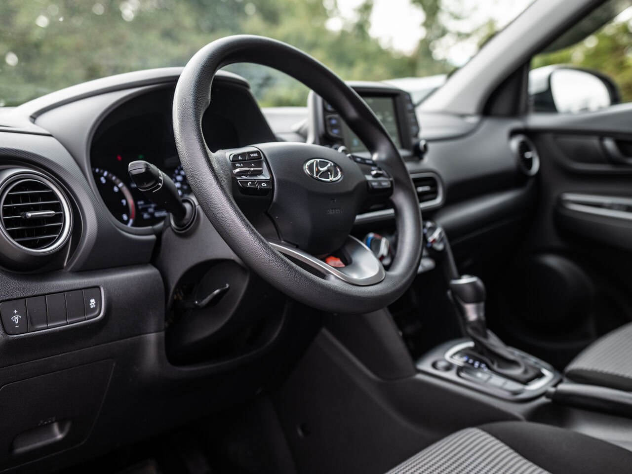 2020 Hyundai Kona White Sainte-Julienne - photo #10