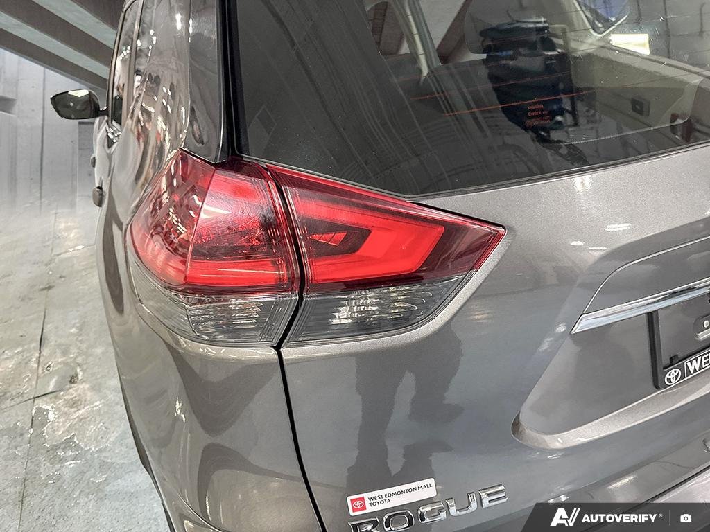 2018 Nissan Rogue 2602433A | S, new shield, new brakes, very low kms Grey Edmonton - photo #10