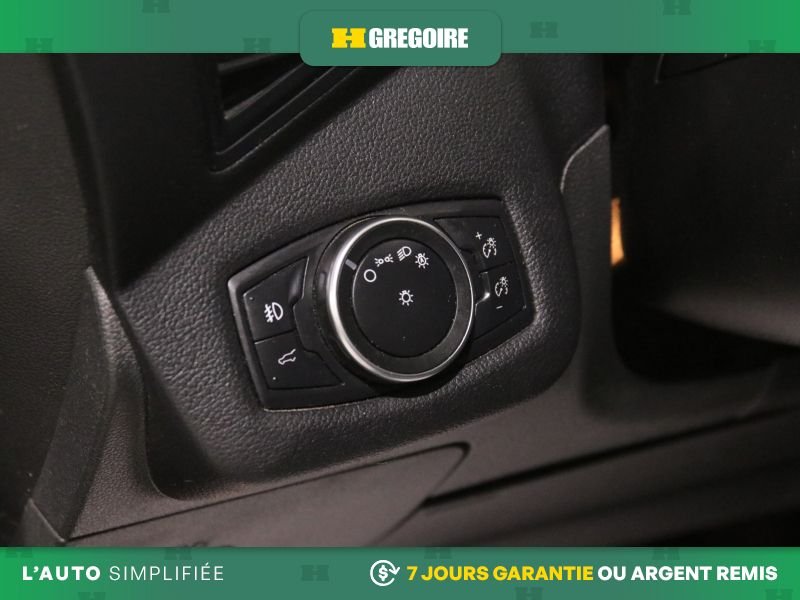 2019 Ford Escape Blue Saint-Eustache - photo #16