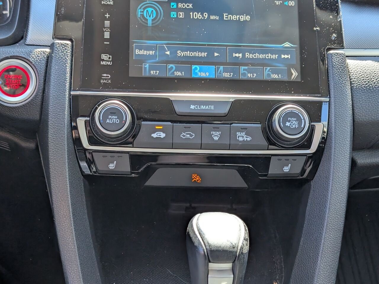 Honda Civic Berline SE/SIÈGES CHAUFFANTS/AC/BLUETOOTH/CAMERA DE RECUL 2018 Gris Sherbrooke - photo #9