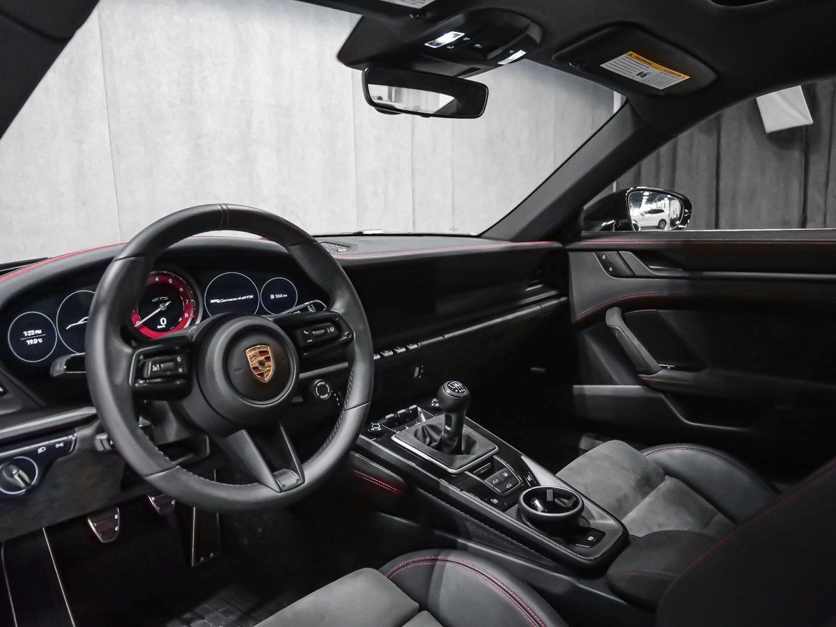 2024 Porsche 911 CARRERA 4 GTS Black Montreal - photo #17
