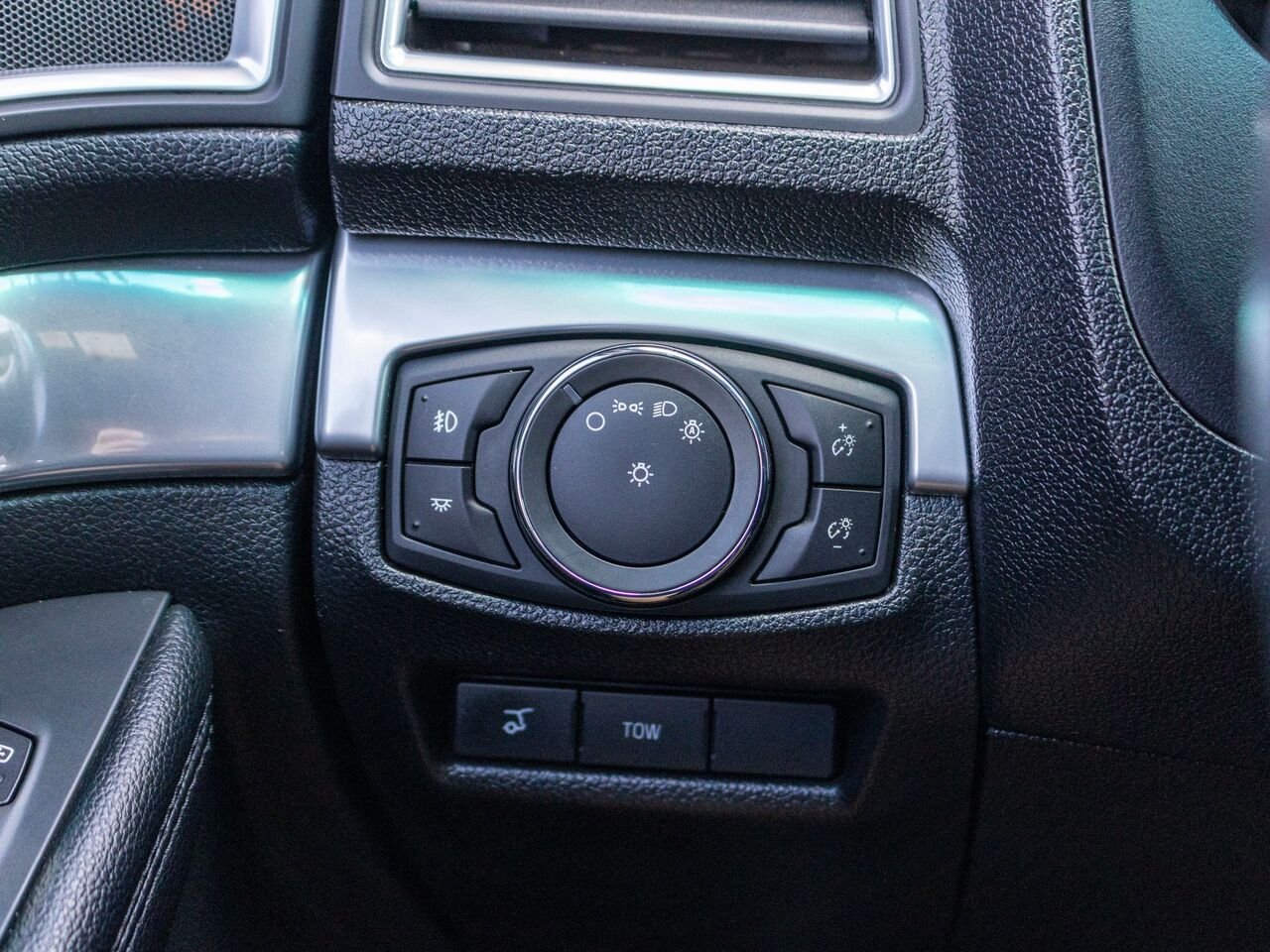 Ford Explorer Sport 2017 Noir Châteauguay - photo #22