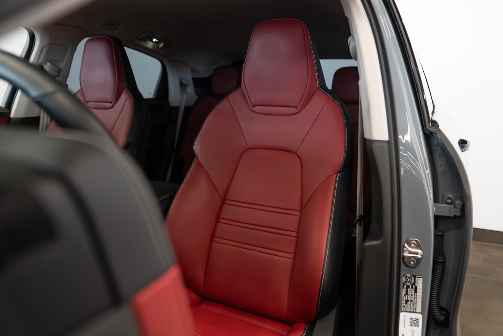2024 Porsche Cayenne Grey Saint-Eustache - photo #13
