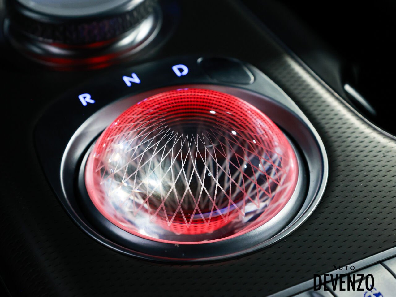 2023 Genesis GV60 White Saint-Eustache - photo #18
