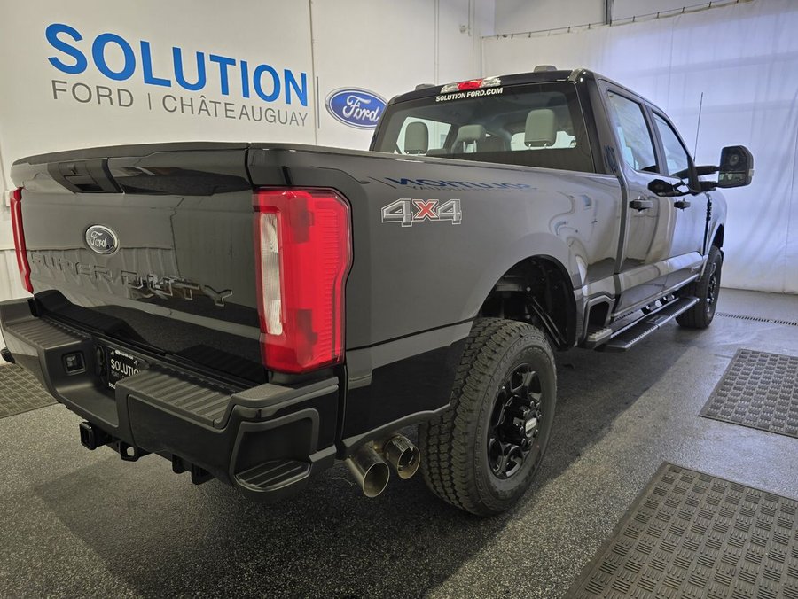 2026 Ford Super Duty F-250 SRW Agate Black Metallic