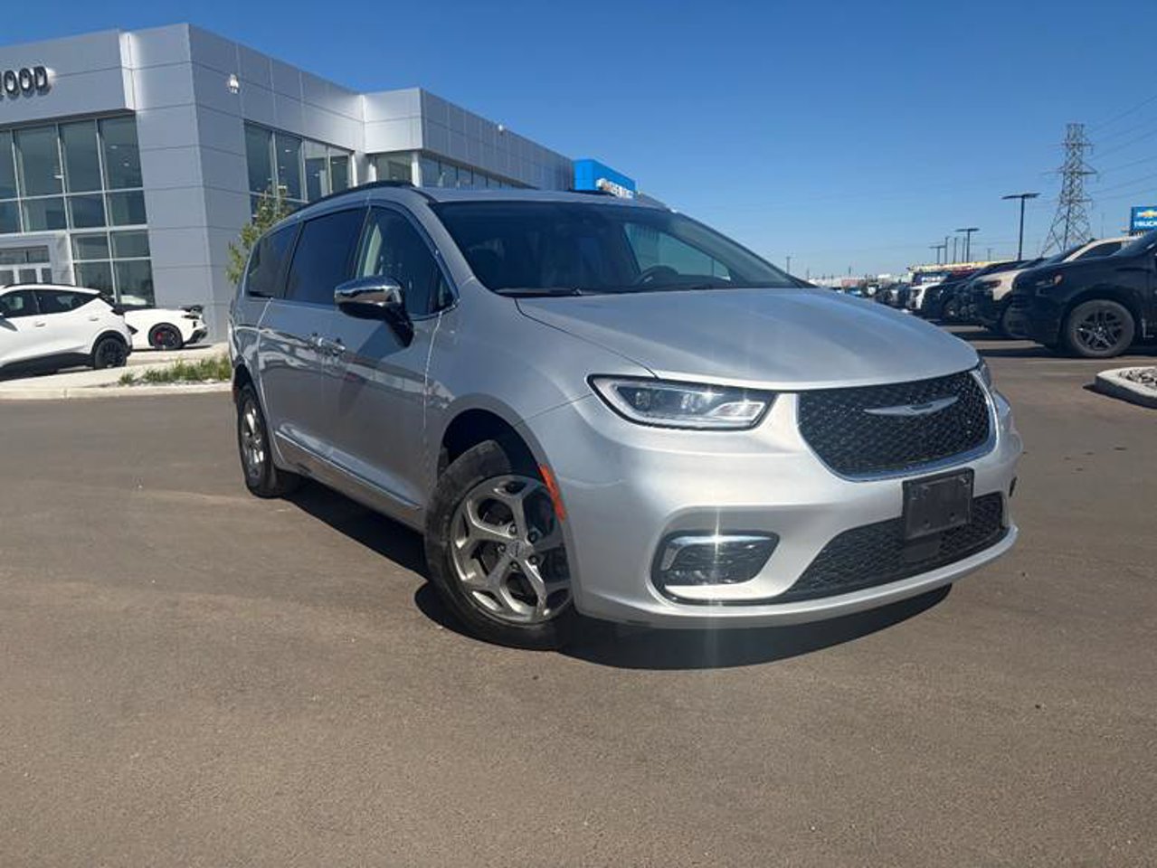 2023 Chrysler Pacifica Limited AWD Grey Sherwood Park - photo #1
