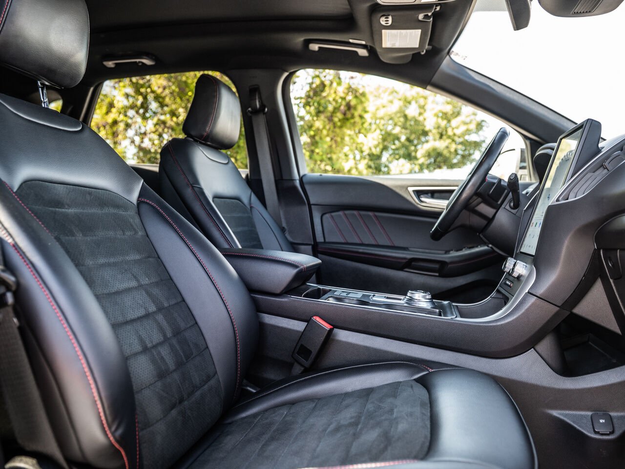 2022 Ford Edge Black Sainte-Julienne - photo #35