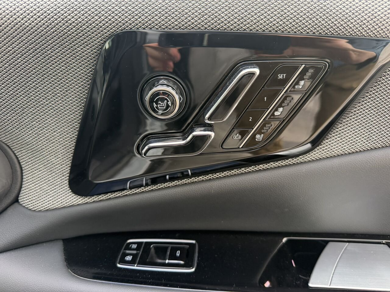 2025 Cadillac OPTIQ Sport AWD FINANCEMENT À PARTIR 3.99% Silver Laval - photo #9