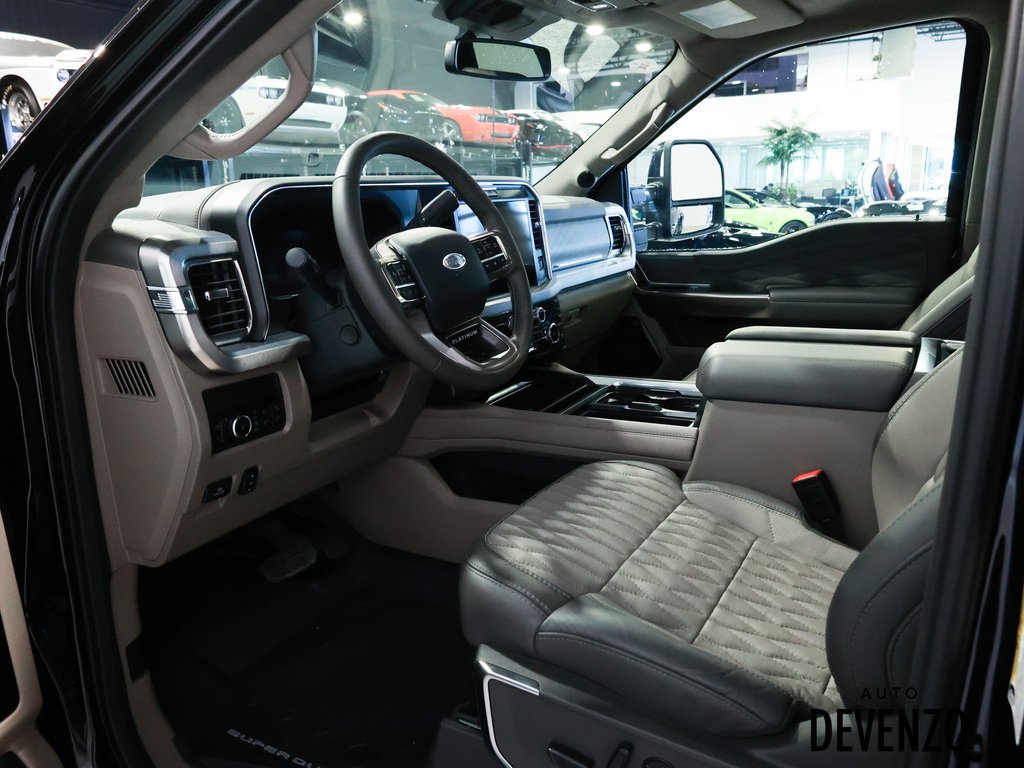 2026 Ford Super Duty F-450 DRW Black Saint-Eustache - photo #13