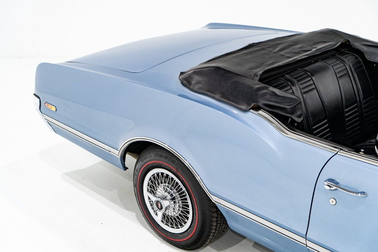 Oldsmobile 442 PRIX EN USD | Matching# 400cu.in. 4-Speed 1966 Bleu Montréal - photo #45