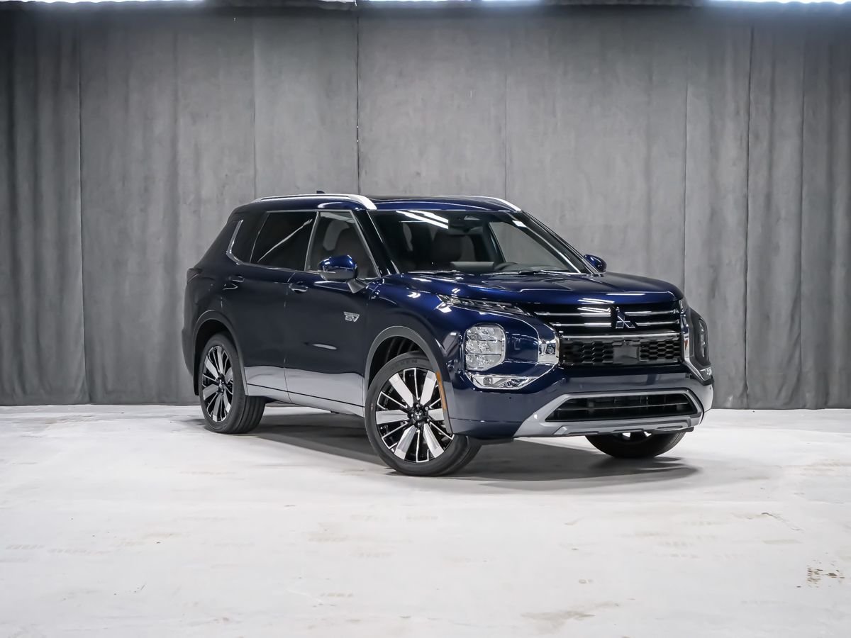 2026 Mitsubishi Outlander Plug-In Hybrid GT Cosmic Blue Metallic Montreal - photo #1