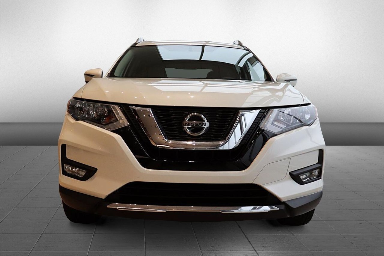 2019 Nissan Rogue White Baie-Comeau - photo #3