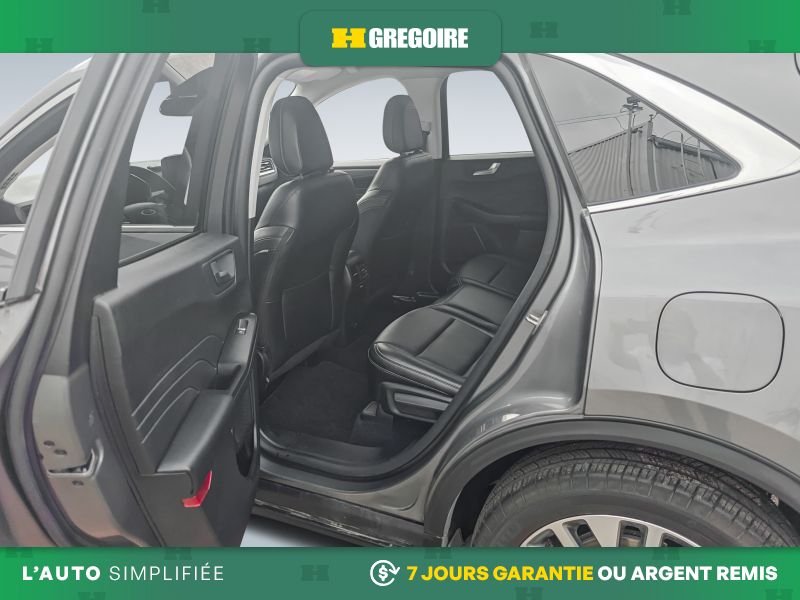 2022 Ford Escape Grey Laval - photo #21