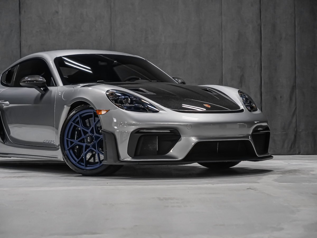 Porsche 718 Cayman GT4 RS PDK CARBONE JANTES BLEUES SPORT CHRONO 2025 Argent Montréal - photo #10