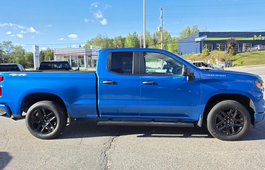 CHEVROLET Silverado 1500 Custom 4X4 2023 Bleu