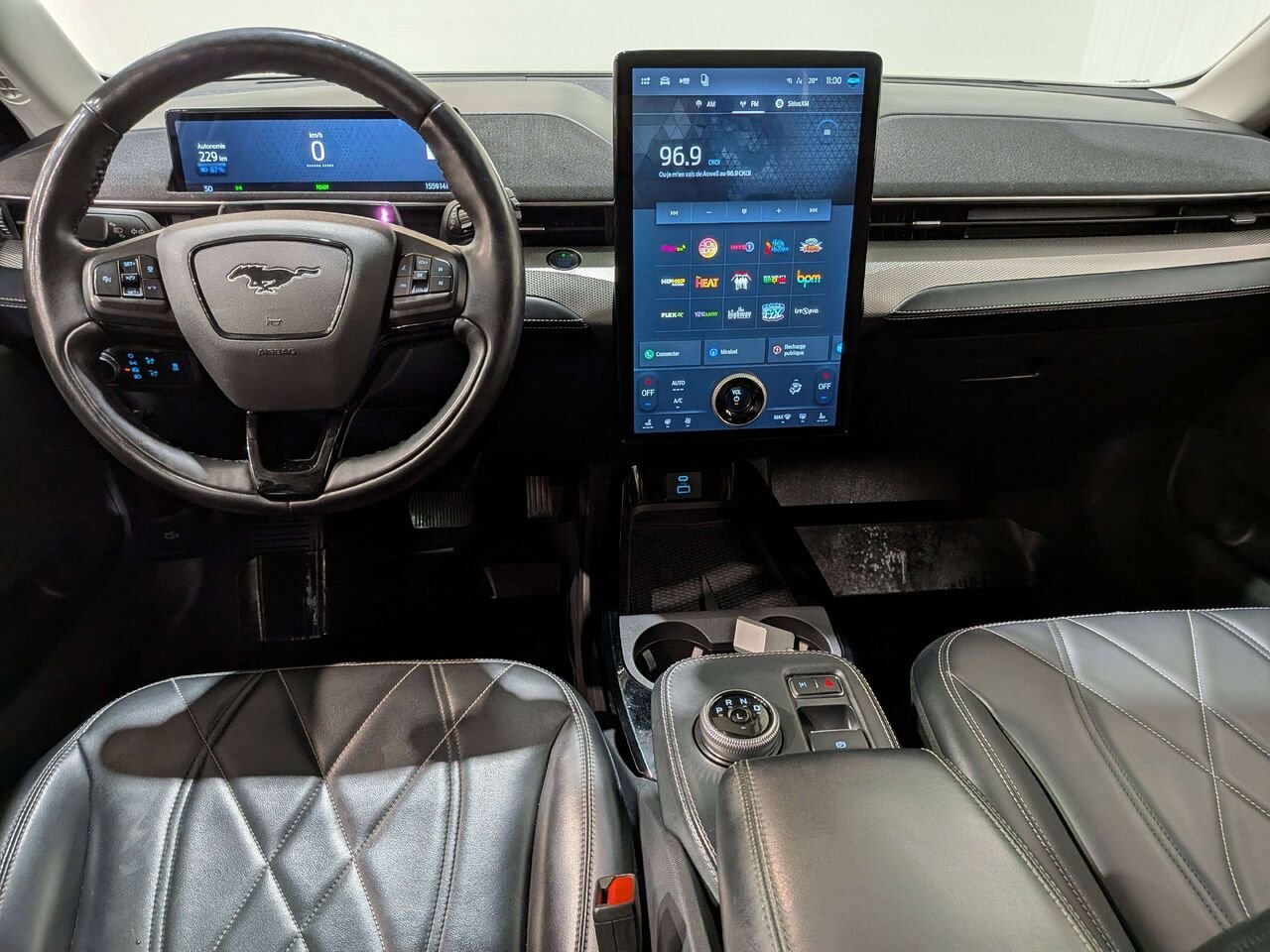 2022 Ford Mustang Mach-E Select RWD Black Val-David - photo #30