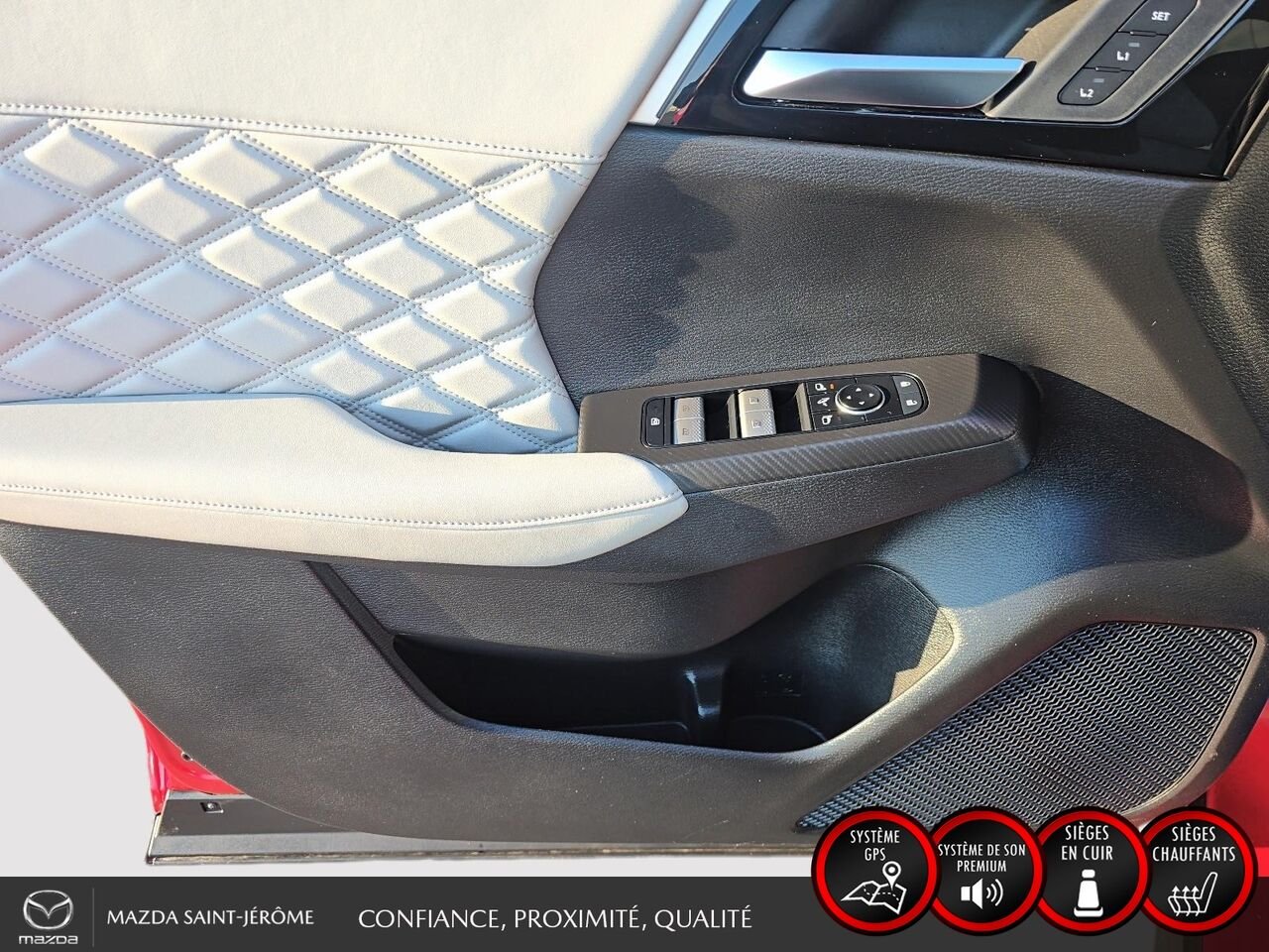 2024 Mitsubishi Outlander Red Ste-Agathe des Monts - photo #12