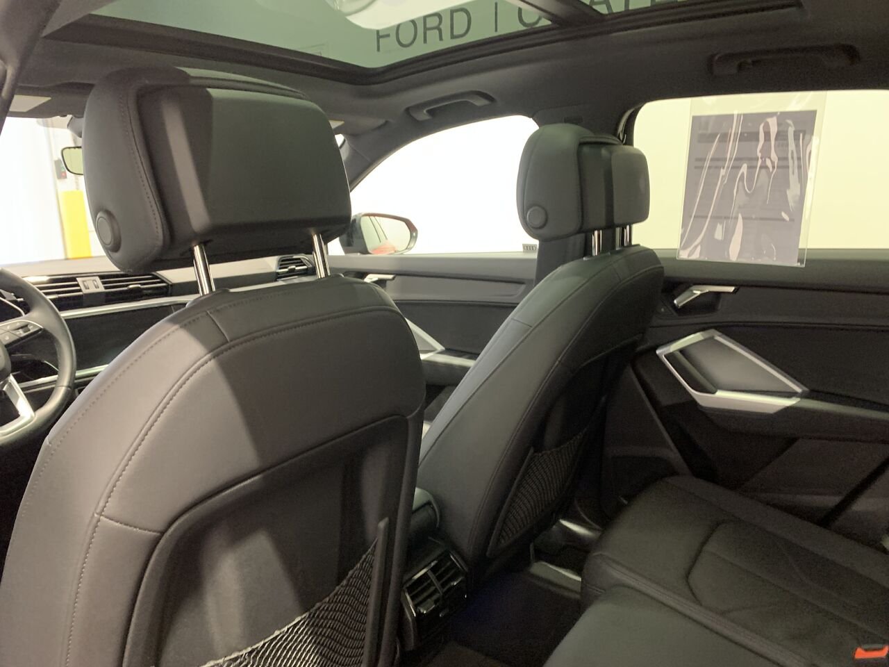 2024 Audi Q3 Komfort 40 TFSI quattro Red Châteauguay - photo #17