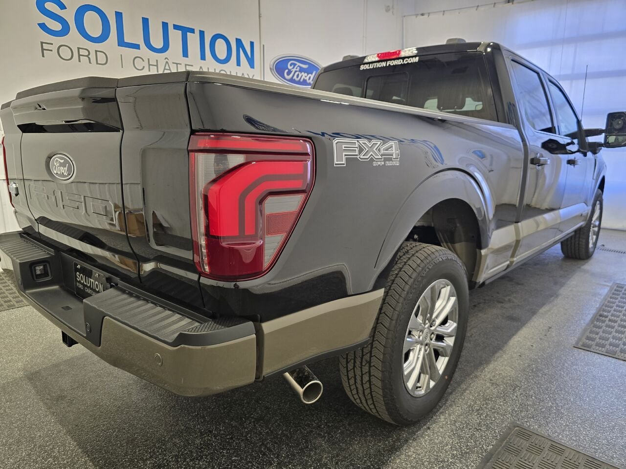 Ford F-150 2026 Noir agate métallisé Châteauguay - photo #2