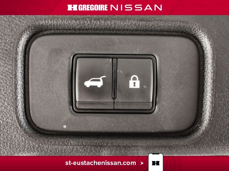 2024 Nissan Pathfinder Black Laval - photo #29