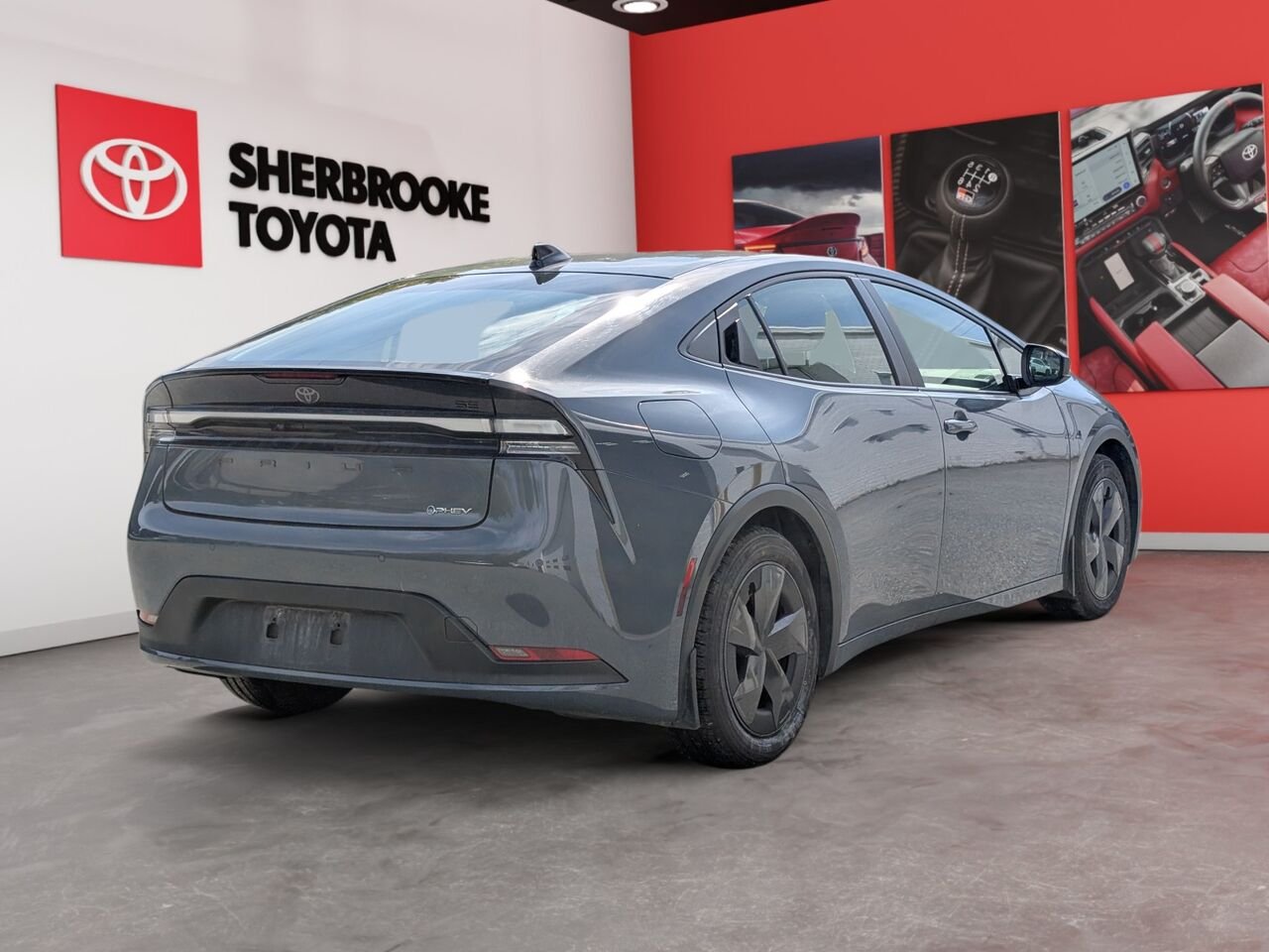 2026 Toyota Prius hybride branchable JTDACACUXT3057003 Grey Sherbrooke - photo #3