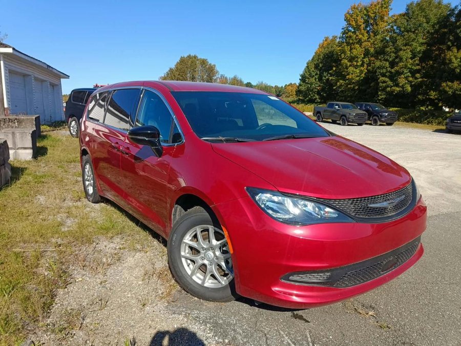 Chrysler Grand Caravan SXT 2RM 2025 Rouge