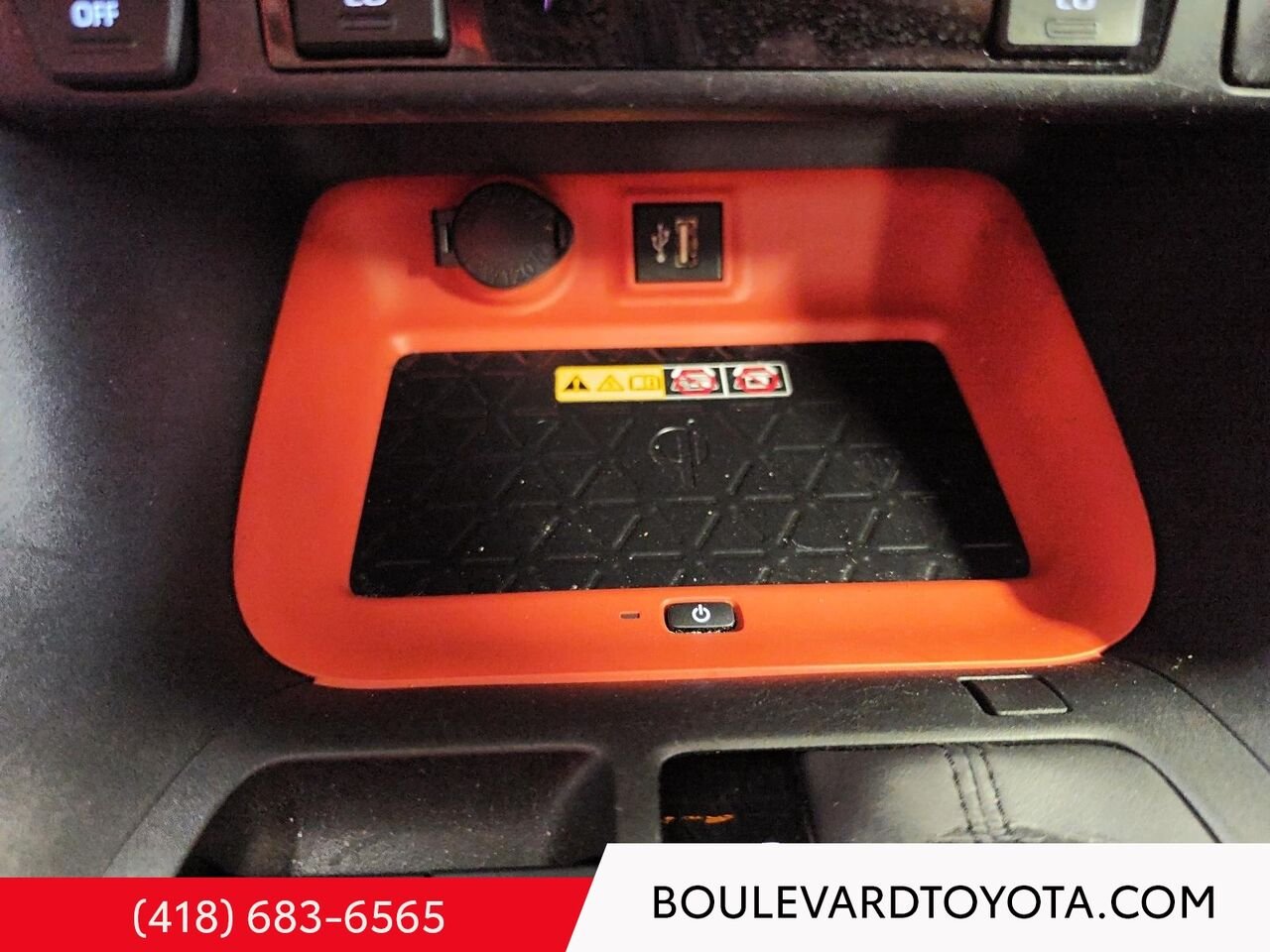 2024 Toyota RAV4 97734B-130 | TRAIL Midnight Black Metallic Québec - photo #15
