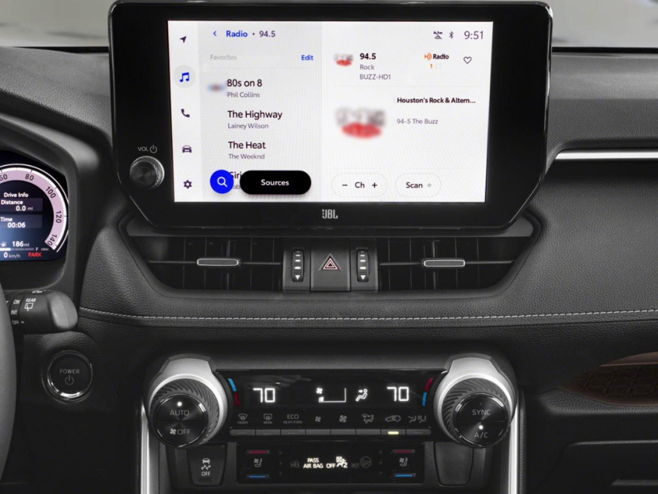 2023 Toyota RAV4 Hybrid Limited AWD / CLEAN CARFAX / HEATED AND VENTILATED SEATS / MOONROOF / ALLOY WHEELS / CARPLAY AND ANDROID AUTO Silver Mississauga - photo #11