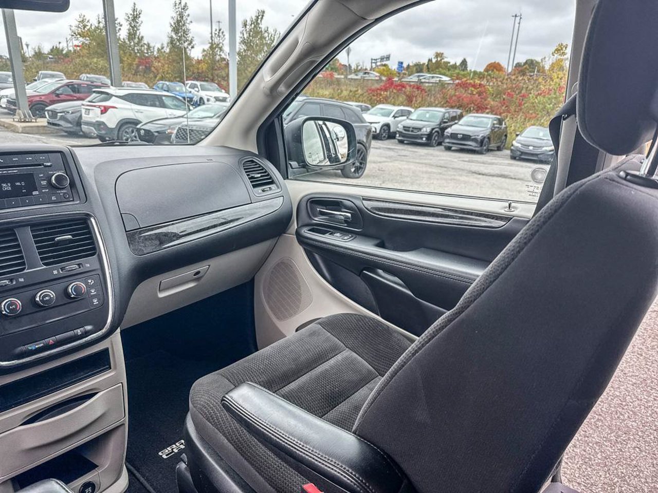 2019 Dodge Grand Caravan 2C4RDGBGXKR526871 Black Mirabel - photo #27