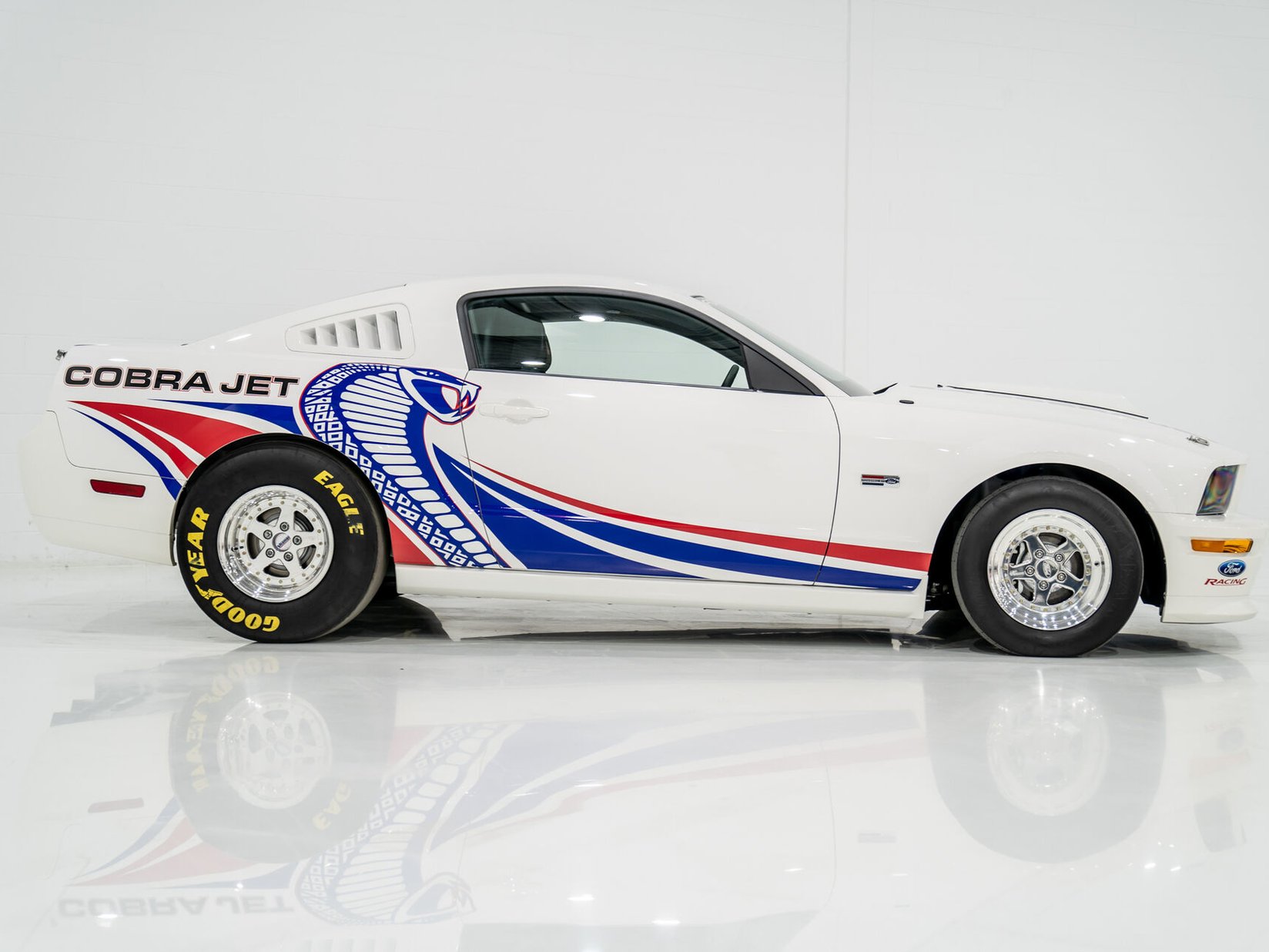 Ford Mustang Cobra Jet # 44 of 50 Ford Vehicule De Promotion **PRIX EN USD** 2008 Blanc Montréal - photo #4