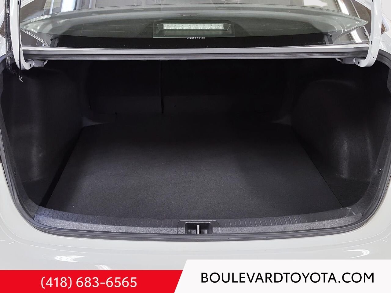 Toyota Corolla Hybride 100561A-114 | SE, AWD 2023 Blanc Québec - photo #20