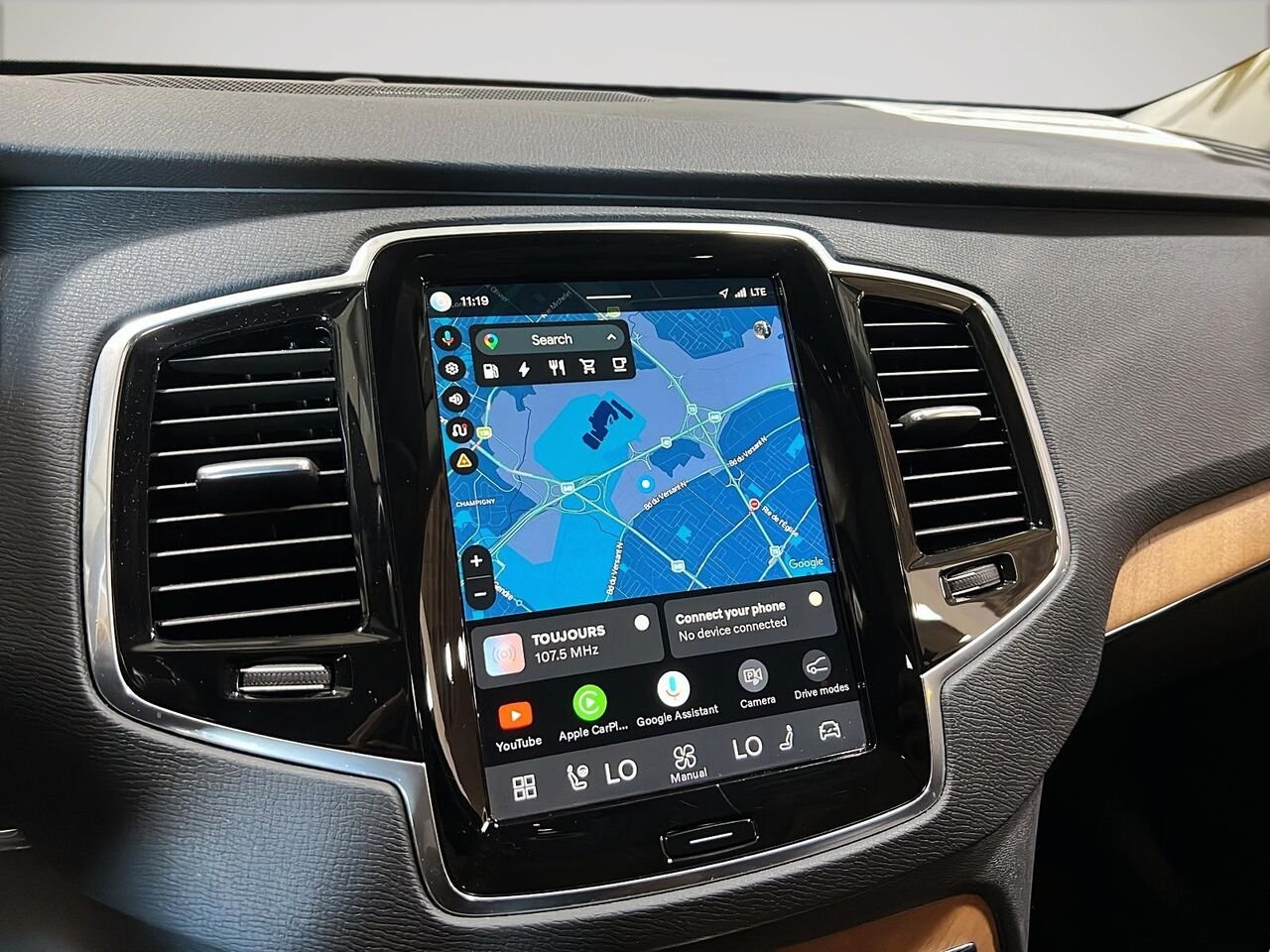 2024 Volvo XC90 Recharge PLUS BRIGHT THEME White Québec - photo #17