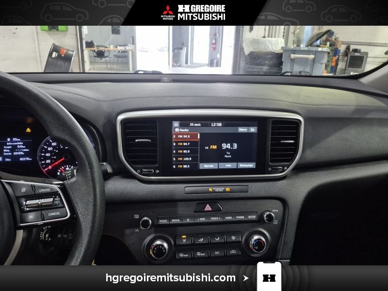 2020 Kia Sportage Grey Blainville - photo #26