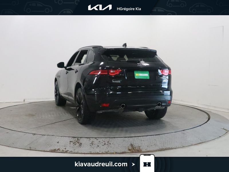 Jaguar F-PACE KW8096 | 35t R-Sport 2017 Noir Laval - photo #4