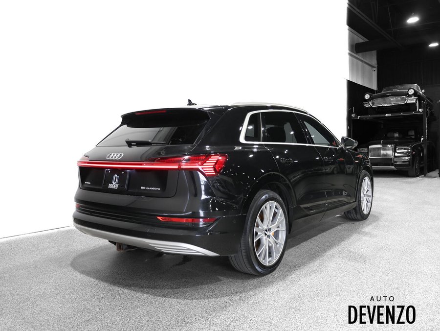 2019 Audi e-tron 2019 Black